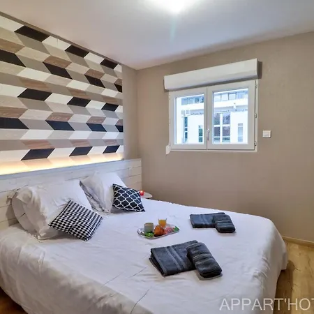 Carteron Hotel apartamentowy