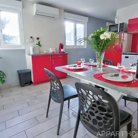Aparthotel Carteron 4*