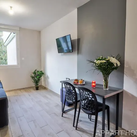 Carteron Hotel apartamentowy