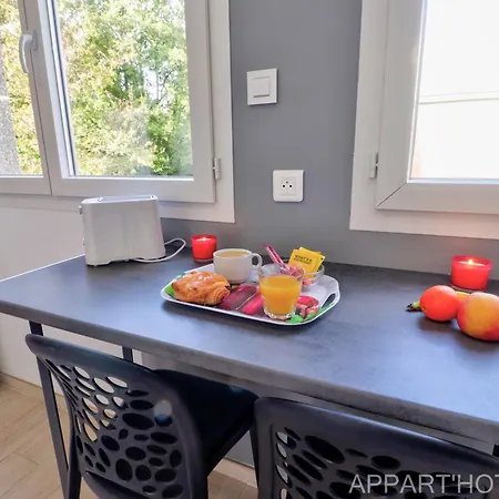 Carteron Apart Otel 4*