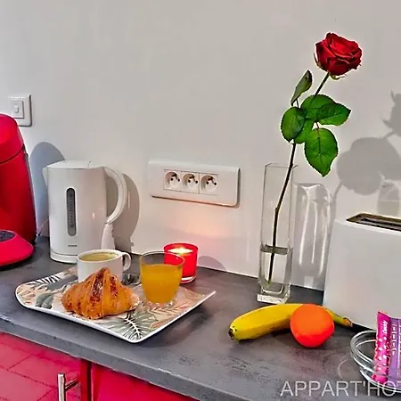 Carteron Apartmanhotel 4*