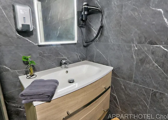 Carteron Apartahotel 4*